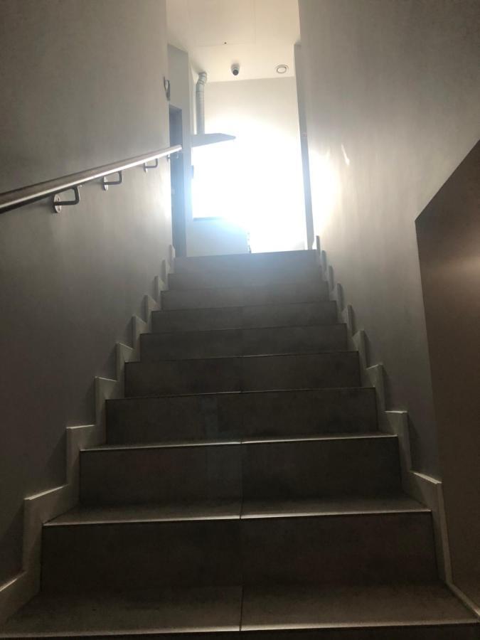 Klimatyzowane Apartamenty I Pokoje Przy Targach Кельце Экстерьер фото